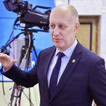 Дмитрий Афанасьев: «Единая Россия» выступает за системную поддержку педагогов-наставников