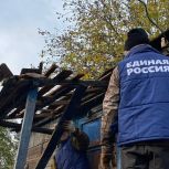 Волонтёры лагеря «Единой России» «Курский рубеж» помогают жителям приграничья подготовиться к зиме