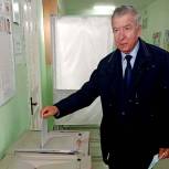 Председатель совета депутатов Егорьевска Михаил Лавров поблагодарил избирателей за активность
