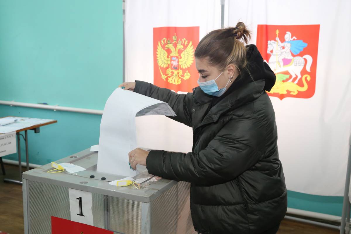Впервые голосующие на выборах. Выборы Луховицы. Выборы 2021 Харабали. Впервые голосующий избиратель на выборах