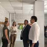 Качество ремонта в одинцовской школе «Надежда» проверили местные партийцы