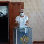 Депутат Думы Ипатовского горокруга Ольга Литовченко проголосовала на выборах