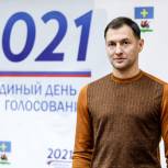 Николай Ханин посетил избирательные участки в Кашире
