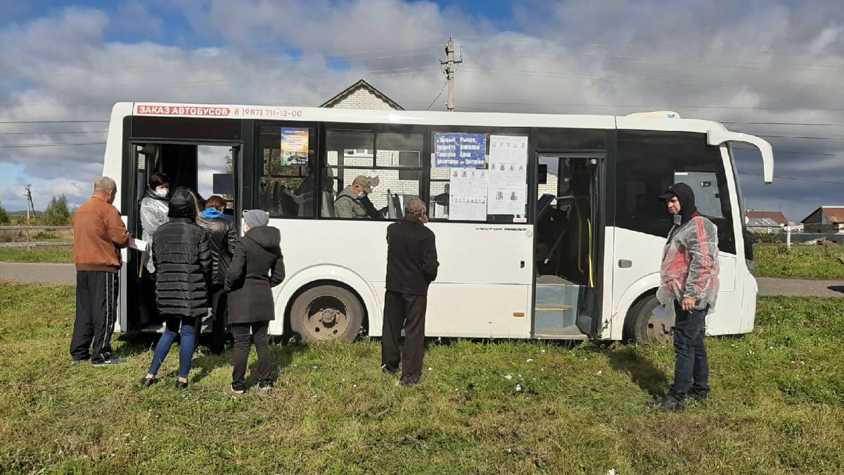 Избиратели из отдаленных деревень Чувашии делают выбор в мобильных пунктах  для голосования