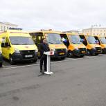 64 новых школьных автобуса и 22 автомобиля скорой медицинской помощи направлены в муниципалитеты Верхневолжья