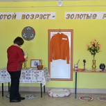 В Путятинском доме культуры открылась выставка «Золотой возраст – золотые руки»