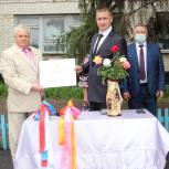 Каменские единороссы поздравили марковских школьников с Днем знаний