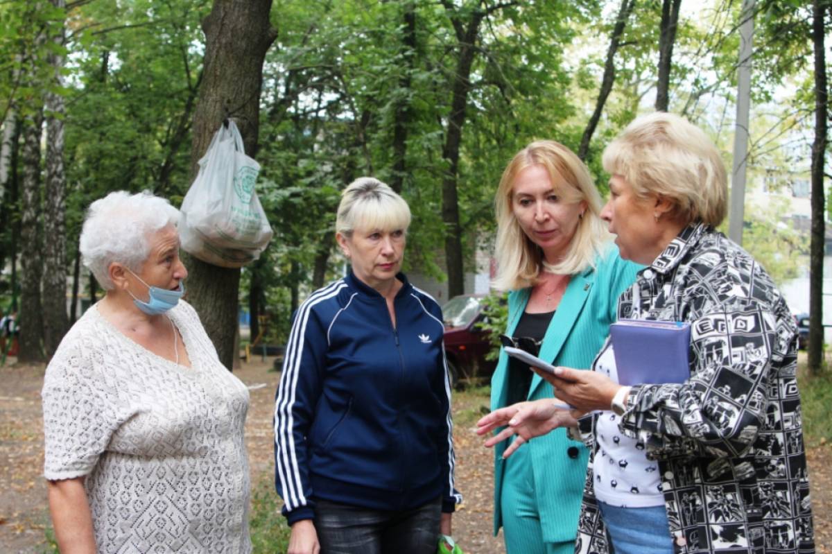 Продолжается благоустройство Октябрьского района