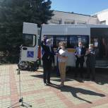 В Зернограде состоялась церемония вручения специализированного автотранспорта для службы ЦСО граждан пожилого возраста и инвалидов