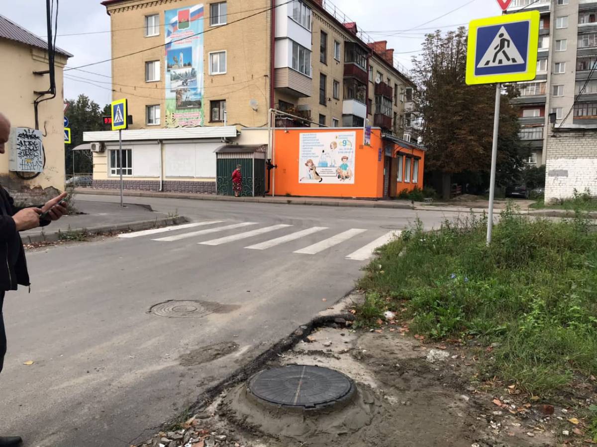 Глава Володарской районной администрации города Брянска Светлана Бледнова  оперативно отреагировала на обращение жителей улицы Володарского