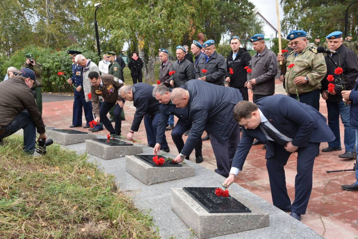 В Камне-на-Оби после комплексного благоустройства торжественно открыли  Мемориал Славы