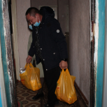 Волонтеры продолжают оказывать помощь гражданам