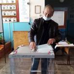 «Сегодня тот день, когда мы выбираем будущее» - жители Омской области голосуют