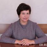 Ирина Синцова: Вместе с группой общественного контроля проверили качество ремонта школьного спортзала в Усть-Куде