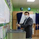 «Учитель года России» Михаил Гуров проголосовал в донской столице