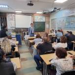 «В Омске есть потребность в поддержке электротранспорта»: Игорь Антропенко встретился с работниками МП «Электрический транспорт»