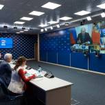 Дмитрий Медведев: Фракция «Единой России» в Госдуме обновилась практически наполовину за счет волонтеров, врачей, учителей