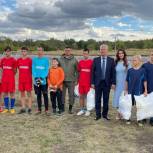 Делегация «Единой России» из Тюменской области в рамках визита в ЛНР передала подарки детям
