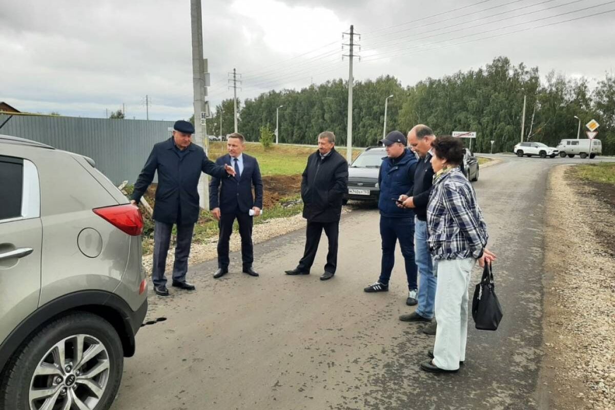 Анатолий Пинямаскин оценил качество дорожного покрытия в с.Куликовка