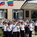 В Сулейман-Стальском районе "Единая Россия" организовала открытые уроки ко Дню памяти жертв фашизма
