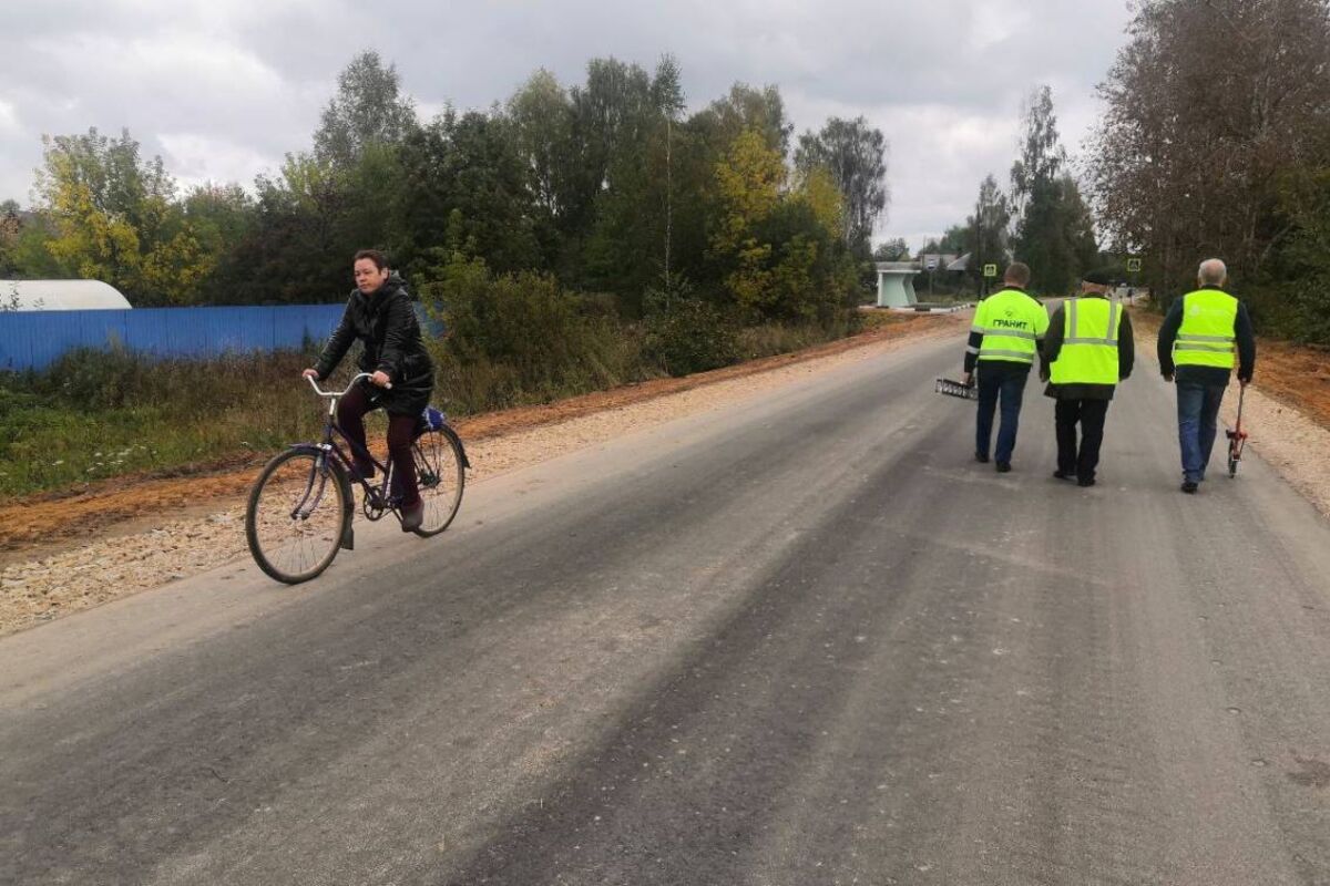 Подъезд к селу в Воскресенском районе отремонтировали по экологичной  технологии холодного ресайклинга