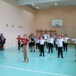 В Асмоловской школе Барятинского района отремонтировали спортивный зал