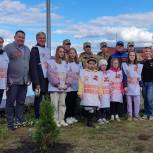 Снежинские партийцы приняли участие в акции «Дерево Победы»