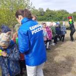 Единороссы провели для школьников поселка Красногорский праздник «Посвящение в пешеходы»