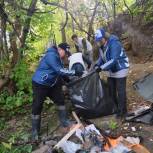 Берега рек стали чище: в регионах «Единая Россия» организовала субботники по уборке водоёмов