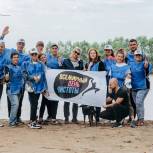 Волонтёры вышли на уборку берегов озёр и рек: «Единая Россия» провела масштабные субботники в регионах