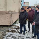 В рамках Народной программы Партии «Единая Россия» Секретарь РО Партии Леонид Николаев провёл мониторинг благоустройства городской территории Анадыря