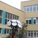 Андрей Турчак вместе с Денисом Пушилиным открыли школу №65 в Мариуполе