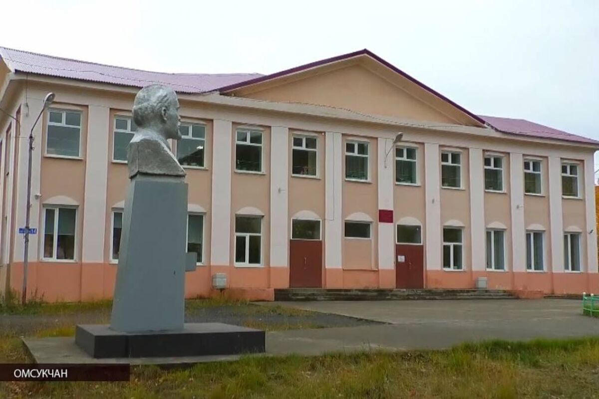 В магаданском посёлке при поддержке «Единой России» откроют новый кинозал