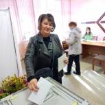 Наталья Федорова проголосовала на выборах депутатов Псковского районного Собрания