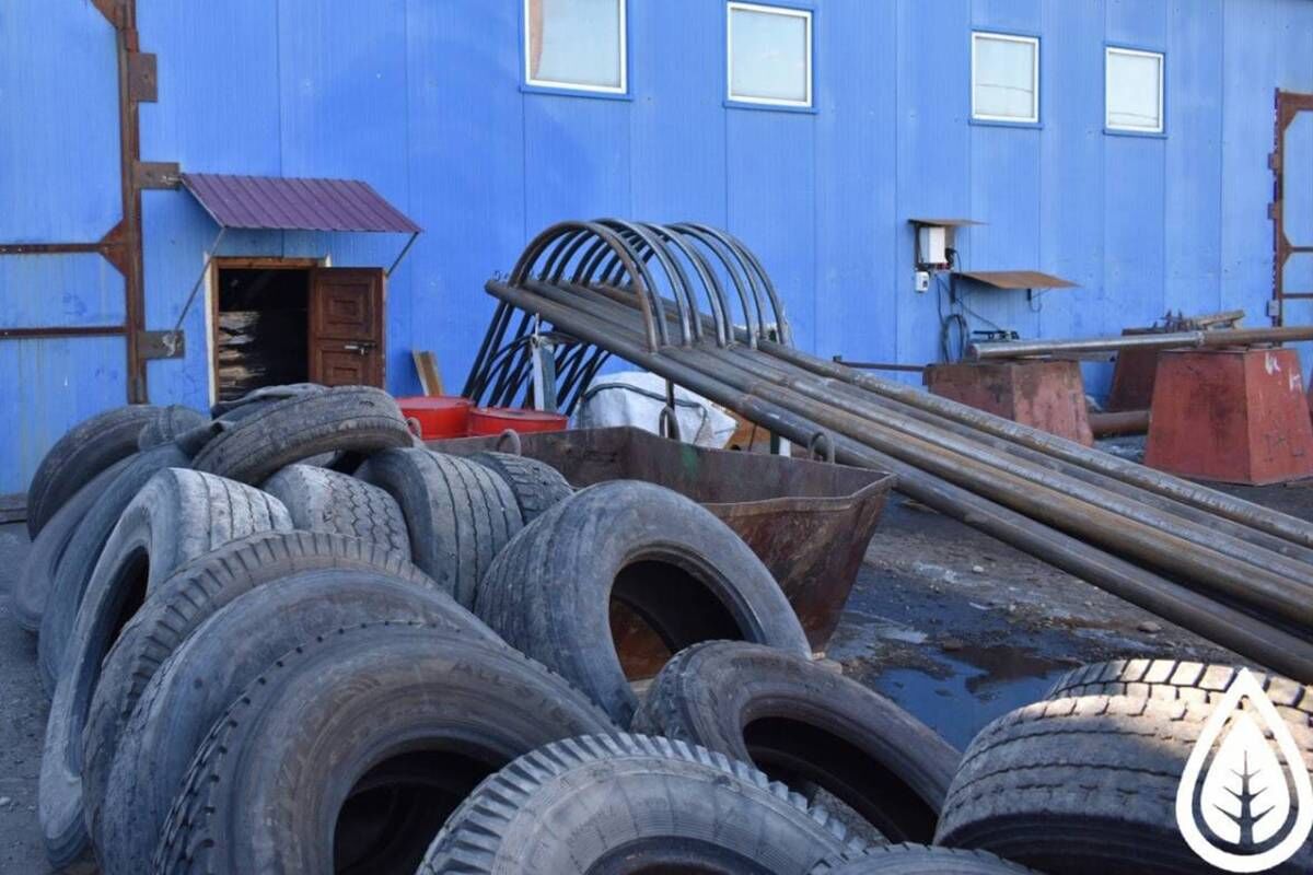 В Белогорске Амурской области при поддержке «Единой России» стартовала акция по уборке шин с территорий дворов