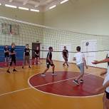 В Оренбургской области «Единая Россия» помогла отремонтировать спортзал сельской школы