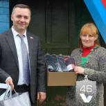 Жительница Поныровского района передаёт военным вязаные носки