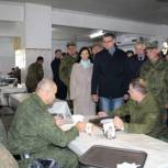 Александр Авдеев проверил условия размещения мобилизованных граждан в учебном центре в Коврове