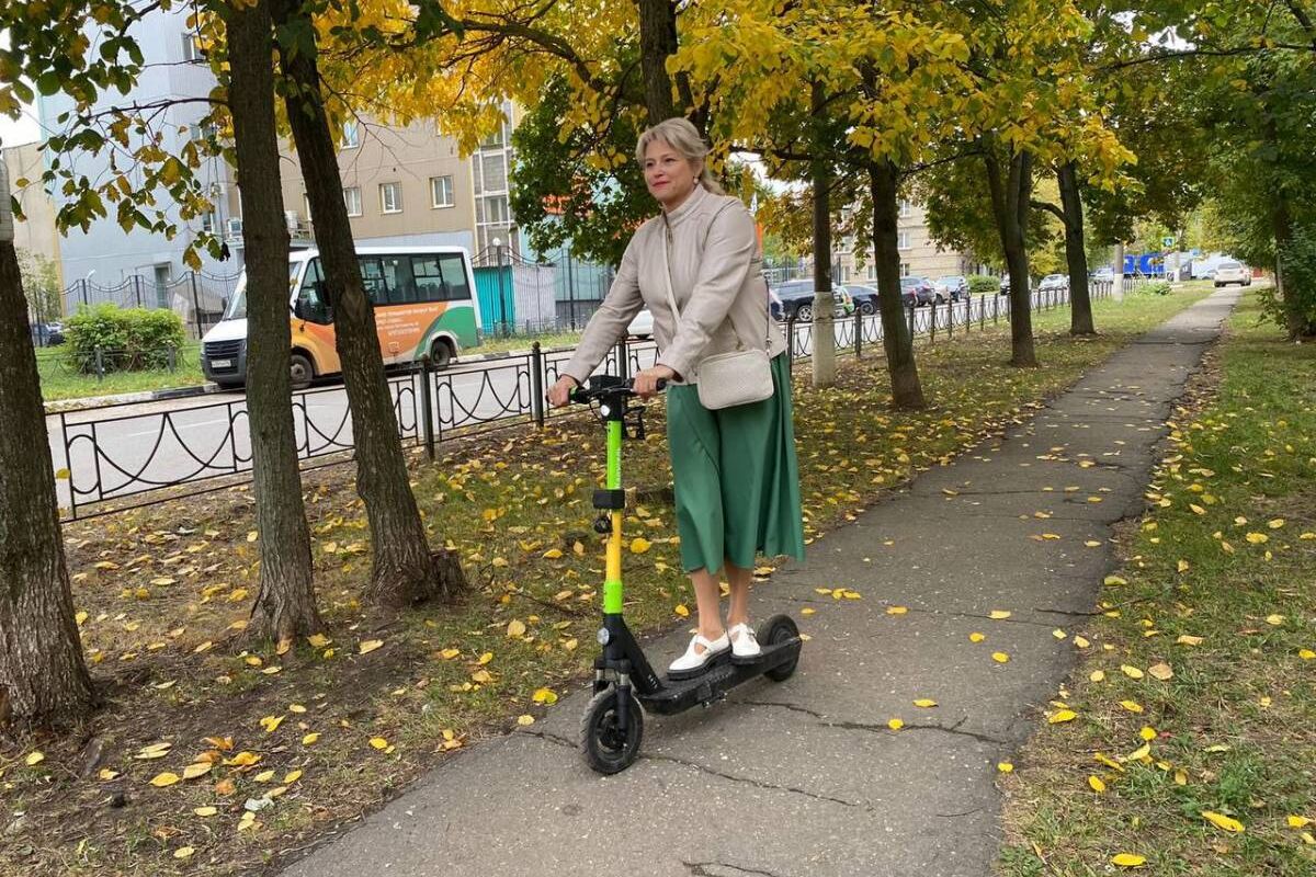 Активисты «Единой России» из Электростали пересели на экологичный транспорт