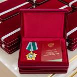 Мэр Москвы вручил знак отличия «За заслуги перед Москвой» депутату Госдумы Александру Румянцеву