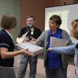 В Курчатовском районе наградили ветеранов труда и спорта