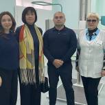 Врачи и пациенты энгельсской поликлиники поблагодарили Юлию Литневскую за содействие в обновлении кабинета флюорографии