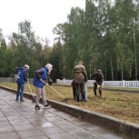 В Кировской области активисты «Единой России» навели порядок на Лобановском кладбище