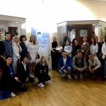 «Единая Россия» в Ворошиловском районе пригласила студентов с инвалидностью на экскурсию в музей краеведения