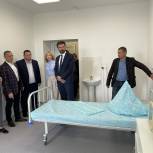 В Петухово открыли отремонтированное терапевтическое отделение районной больницы