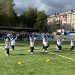 На территории детского клуба «Восток» Автозаводского района открыли обновленную спортивную площадку