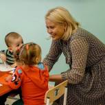 Единороссы посетили новый детский сад и «Точку роста» в одной из школ Дмитриева