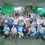 Активисты и волонтеры партии помогали в организации и проведении Первенство области по плаванию среди молодежи с ОВЗ в Дзержинске