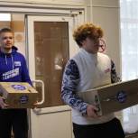 Тульские волонтёры «Единой России» передали более тысячи книг эвакуированным жителям Донбасса