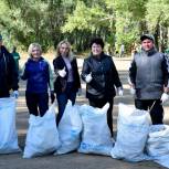 В Орске активисты «Единой России» поддержали акцию «Чистые берега»